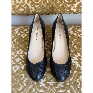 NIB Audrey Brooke Connie Pumps